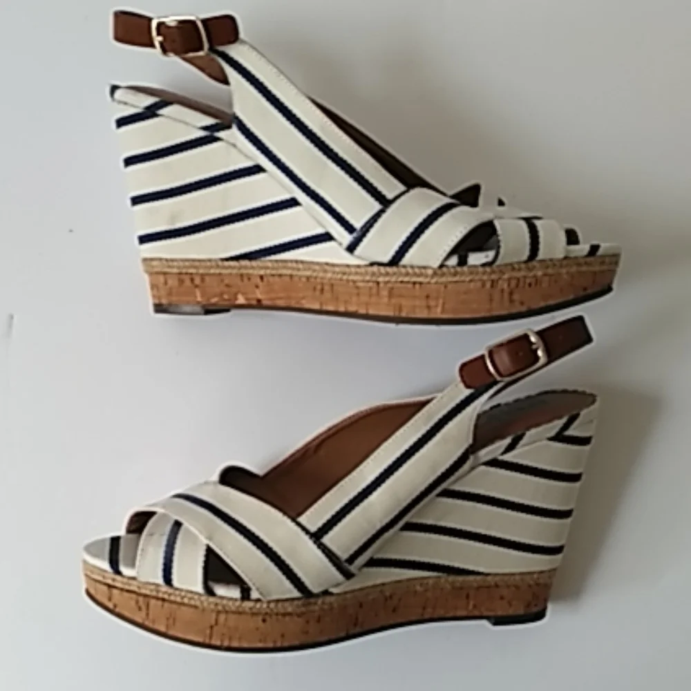 Cream and navy sling back peep toe nautical‎ sandals